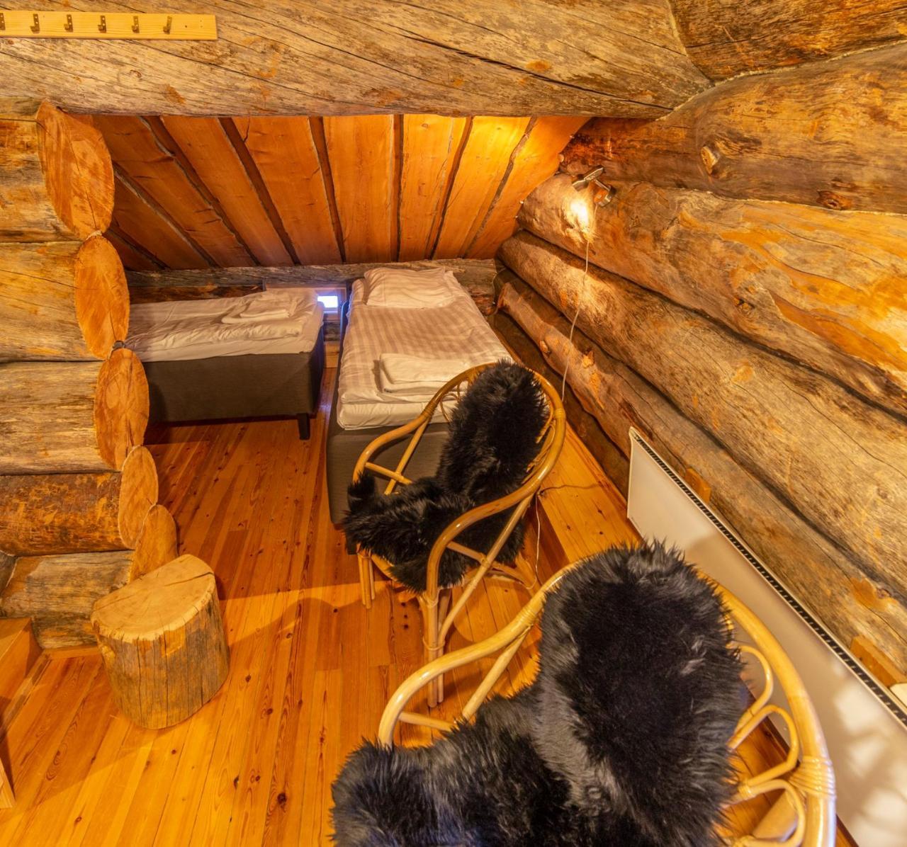 Kuukkeli Apartments Pikku-Hirvas Ja Porotokka Saariselkä Exteriör bild